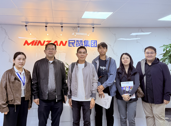 Thai customers visit